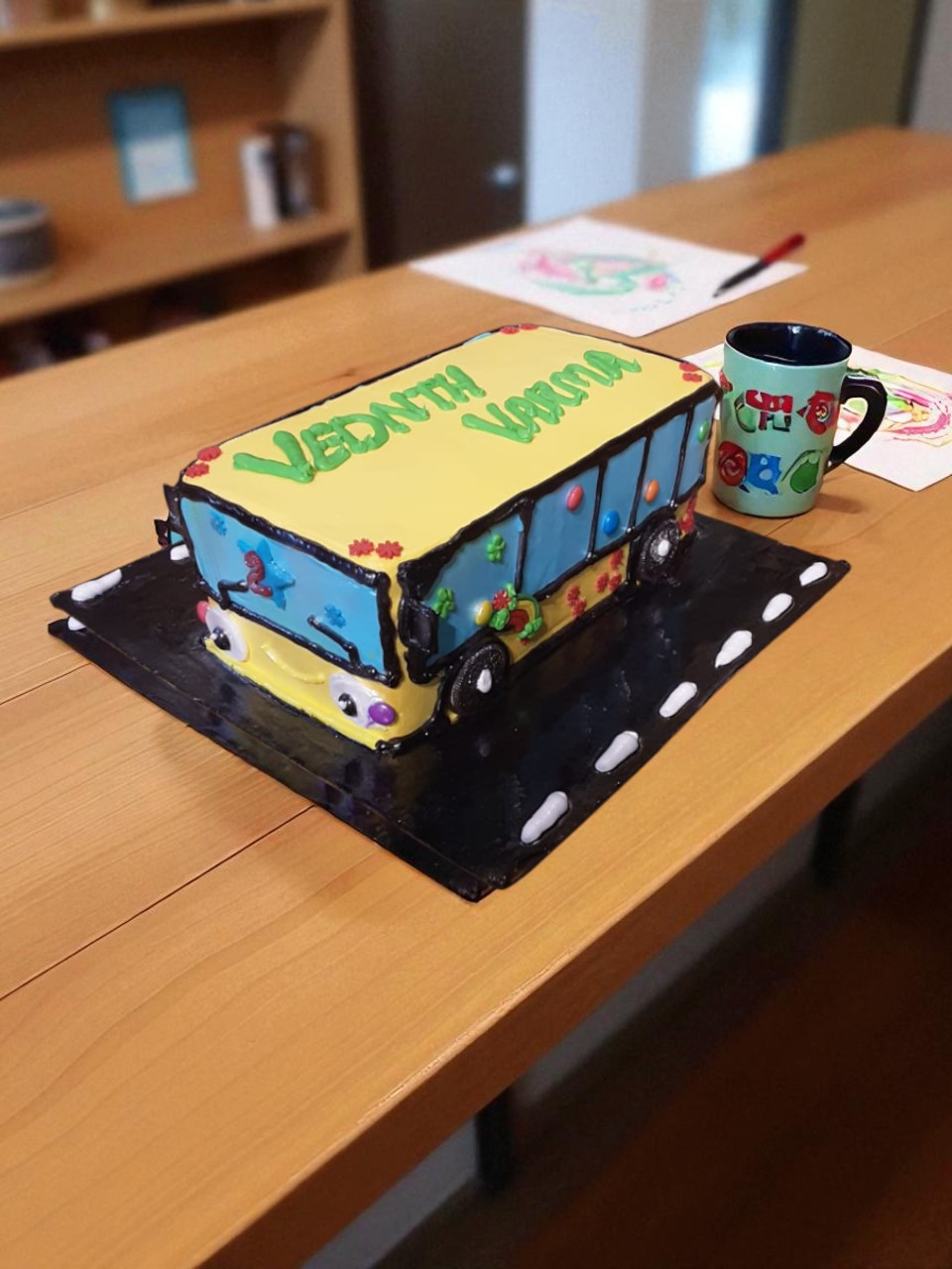 Bus Cake